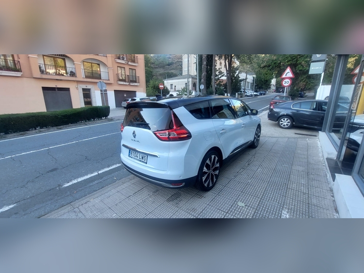 Renault Grand Scenic 1.3 TCE 140CV foto 7